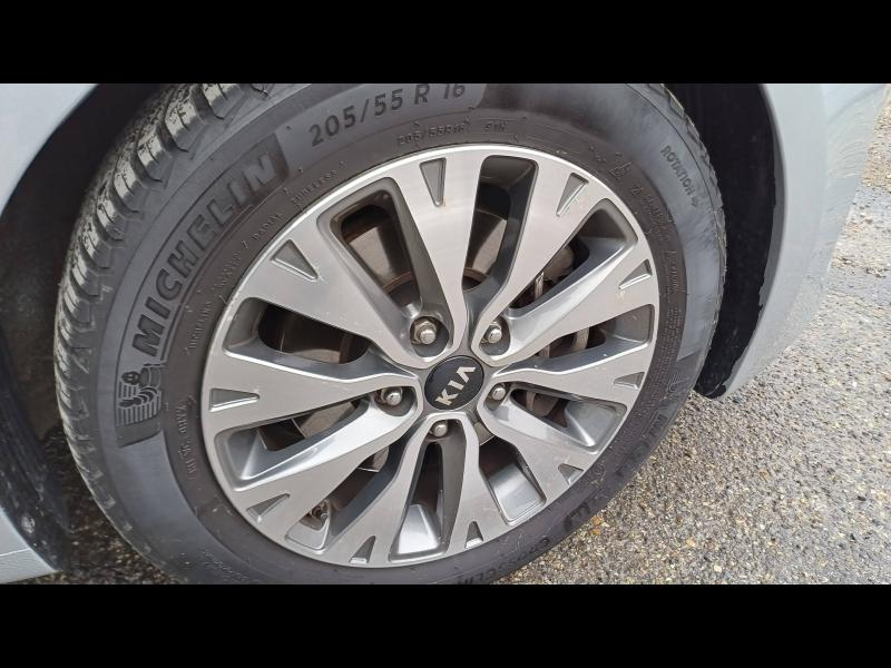 Photo 5 de l’annonce de KIA Cee'd d’occasion à vendre à MANOSQUE