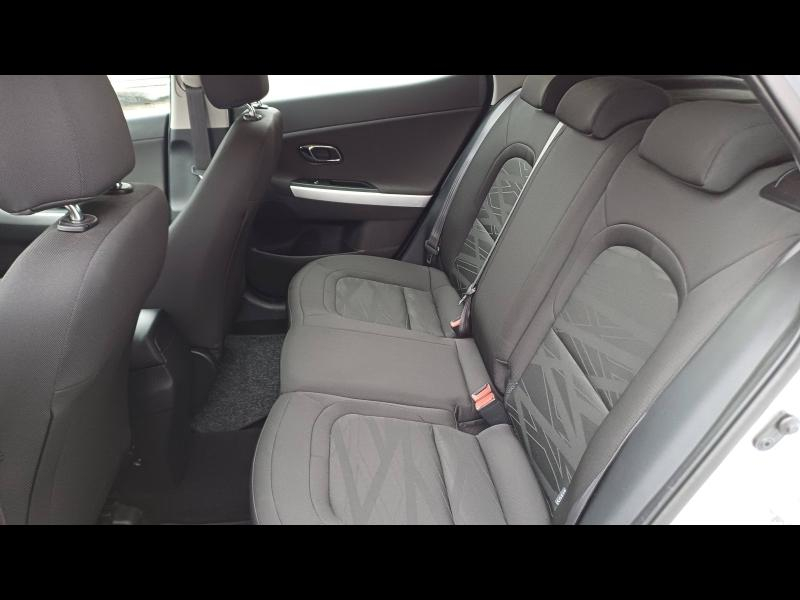 Photo 10 de l’annonce de KIA Cee'd d’occasion à vendre à MANOSQUE