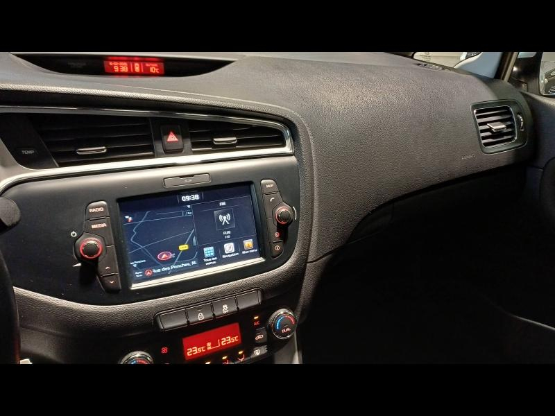 Photo 16 de l’annonce de KIA Cee'd d’occasion à vendre à MANOSQUE