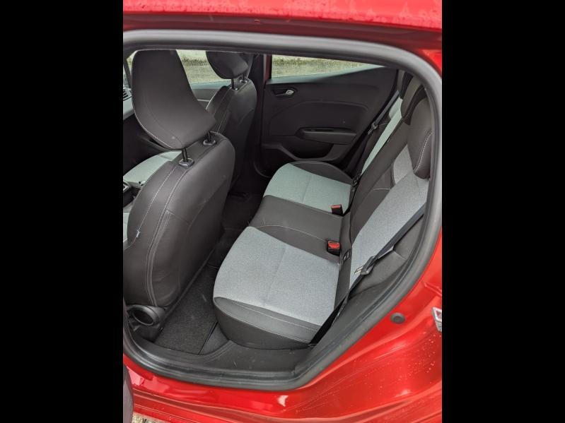 Photo 6 de l’annonce de RENAULT Clio d’occasion à vendre à GAP