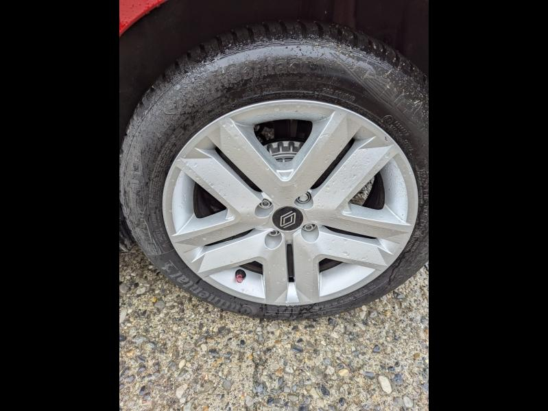 Photo 14 de l’annonce de RENAULT Clio d’occasion à vendre à GAP