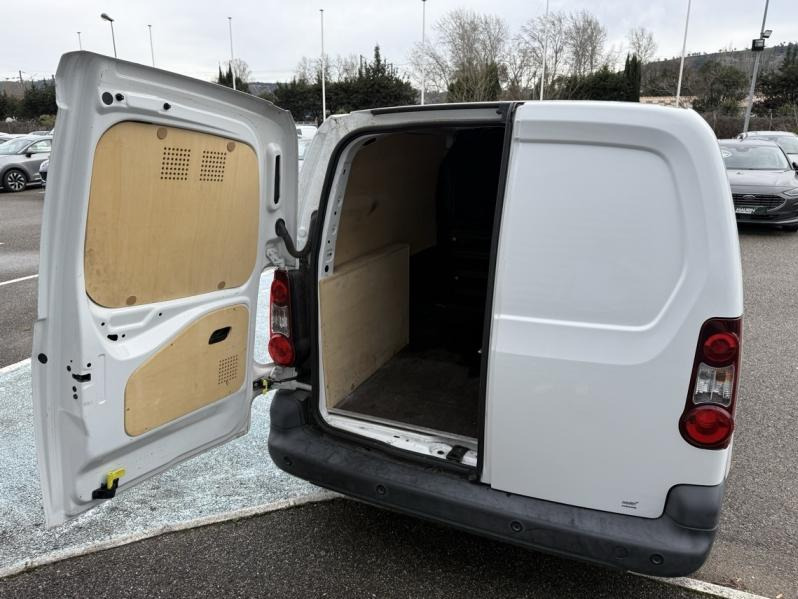Photo 19 de l’annonce de CITROEN Berlingo d’occasion à vendre à AUBAGNE