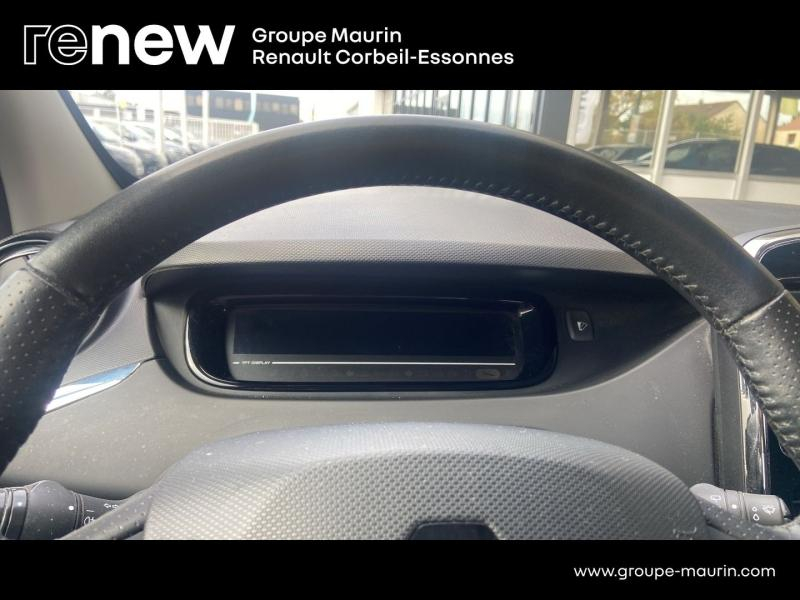 Photo 16 de l’annonce de RENAULT Zoe d’occasion à vendre à CORBEIL-ESSONNES