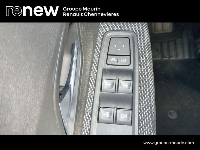 Photo 19 de l’annonce de DACIA Sandero d’occasion à vendre à CHENNEVIÈRES-SUR-MARNE