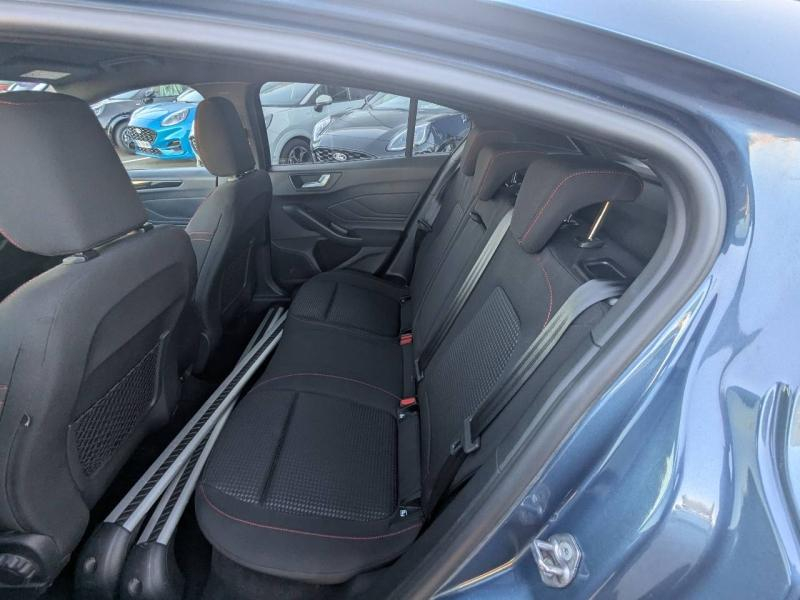 Photo 10 de l’annonce de FORD Focus d’occasion à vendre à FRÉJUS