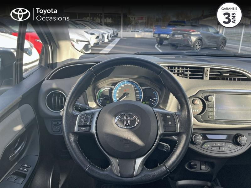 Photo 13 de l’annonce de TOYOTA Yaris d’occasion à vendre à LATTES