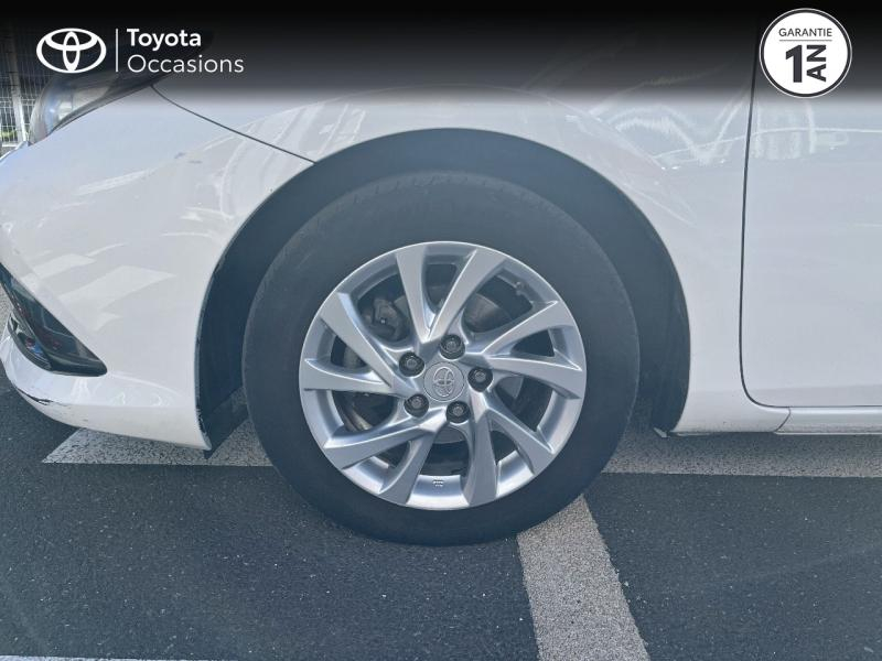 Photo 16 de l’annonce de TOYOTA Auris d’occasion à vendre à LE CRÈS