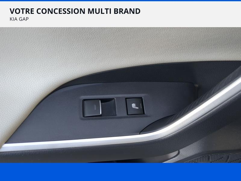 Photo 15 de l’annonce de TOYOTA RAV4 d’occasion à vendre à GAP