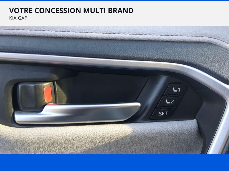 Photo 19 de l’annonce de TOYOTA RAV4 d’occasion à vendre à GAP