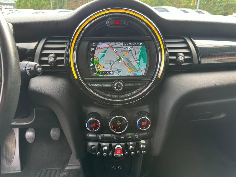 Photo 14 de l’annonce de MINI Mini 5 Portes d’occasion à vendre à GRENOBLE