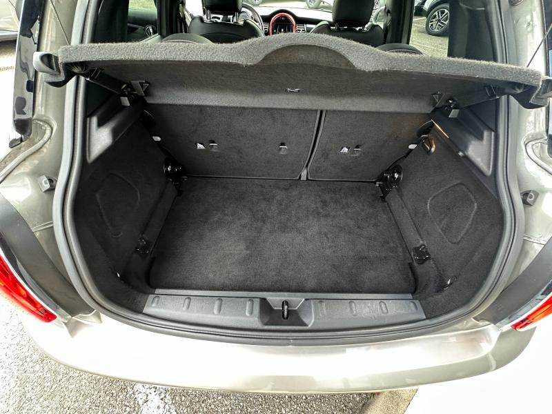 Photo 18 de l’annonce de MINI Mini 5 Portes d’occasion à vendre à GRENOBLE