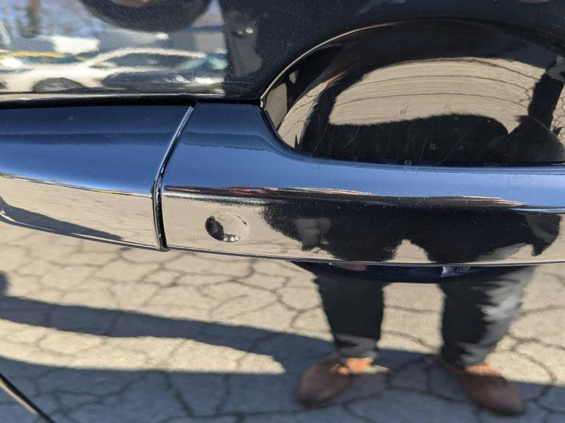 Photo 5 de l’annonce de LAND-ROVER Discovery Sport d’occasion à vendre à AIX-EN-PROVENCE