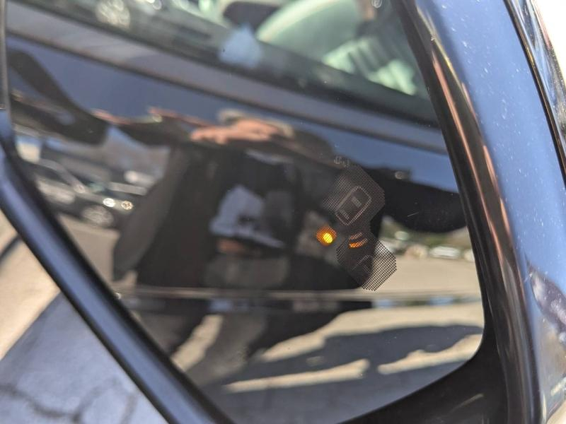 Photo 6 de l’annonce de LAND-ROVER Discovery Sport d’occasion à vendre à AIX-EN-PROVENCE