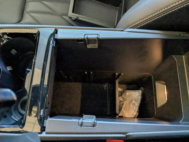 Photo 13 de l’annonce de FORD Explorer d’occasion à vendre à AUBAGNE