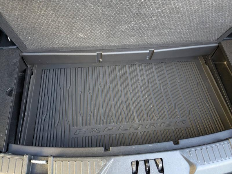 Photo 17 de l’annonce de FORD Explorer d’occasion à vendre à AUBAGNE