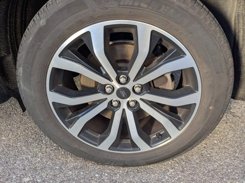 Photo 19 de l’annonce de FORD Explorer d’occasion à vendre à AUBAGNE