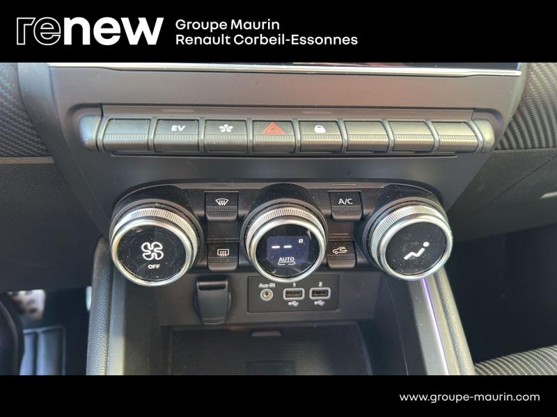 Photo 19 de l’annonce de RENAULT Clio d’occasion à vendre à CORBEIL-ESSONNES