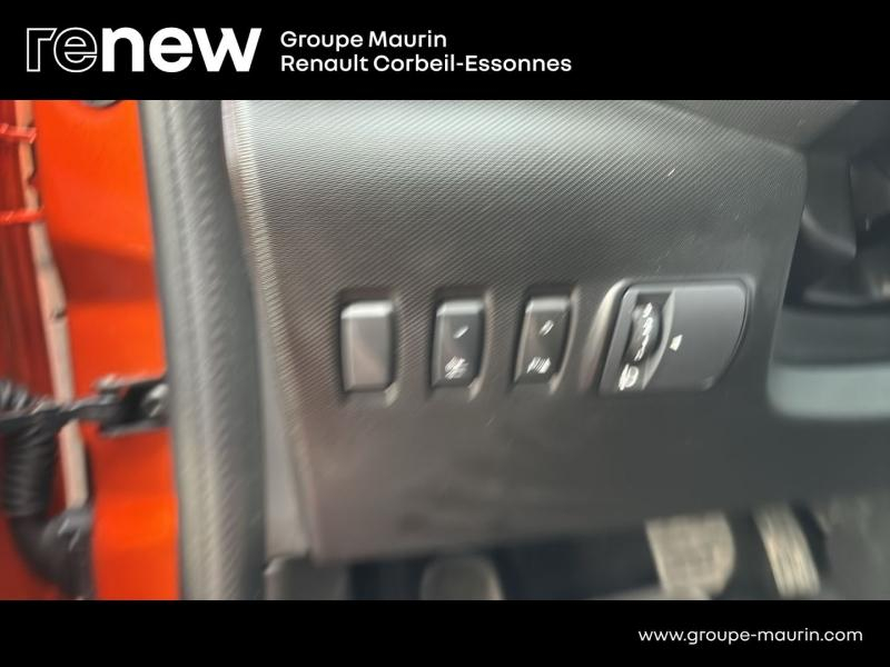 Photo 20 de l’annonce de RENAULT Twingo d’occasion à vendre à CORBEIL-ESSONNES