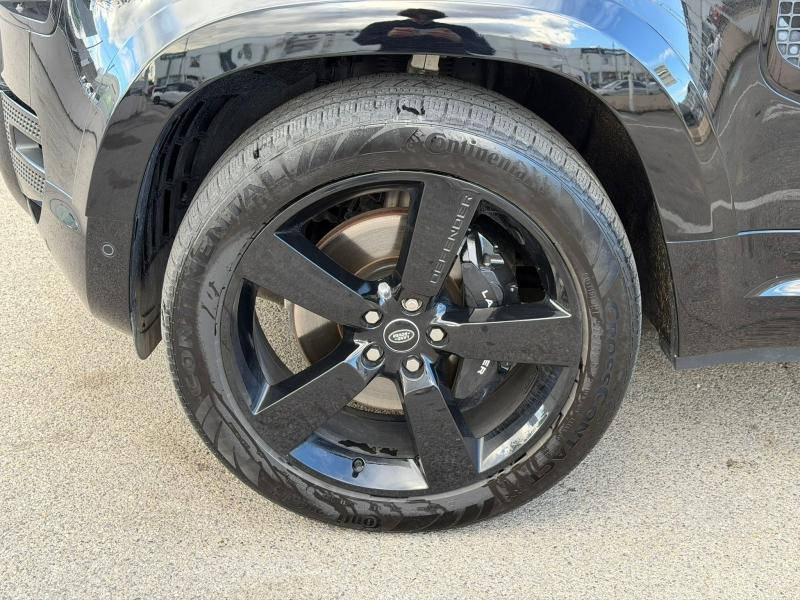 Photo 10 de l’annonce de LAND-ROVER Defender d’occasion à vendre à AIX-EN-PROVENCE