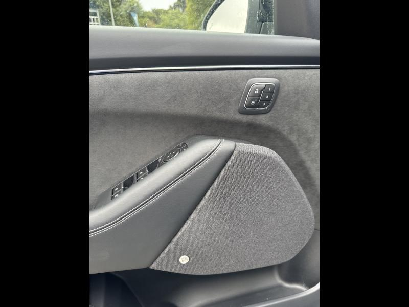 Photo 12 de l’annonce de FORD Mustang Mach-E d’occasion à vendre à TOULON