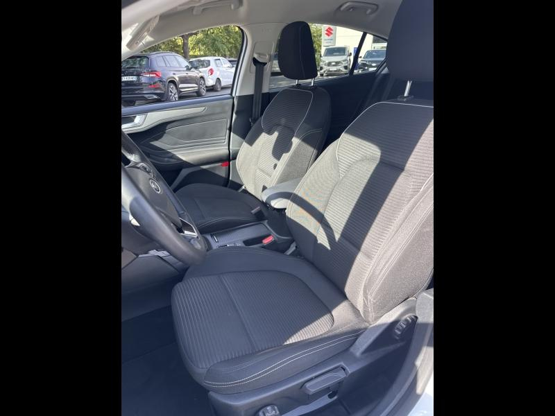 Photo 10 de l’annonce de FORD Focus d’occasion à vendre à TOULON