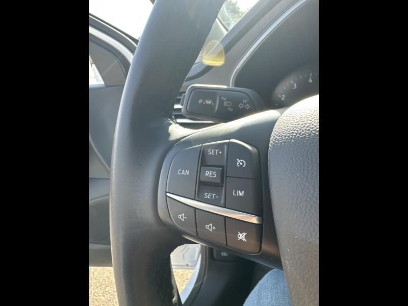 Photo 14 de l’annonce de FORD Focus d’occasion à vendre à TOULON