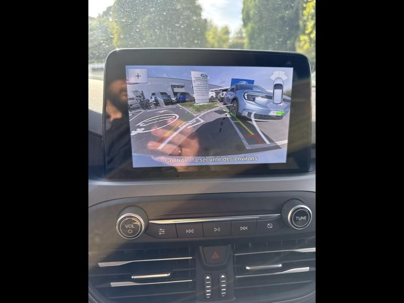 Photo 16 de l’annonce de FORD Focus d’occasion à vendre à TOULON