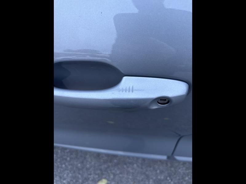 Photo 12 de l’annonce de FORD Kuga d’occasion à vendre à TOULON