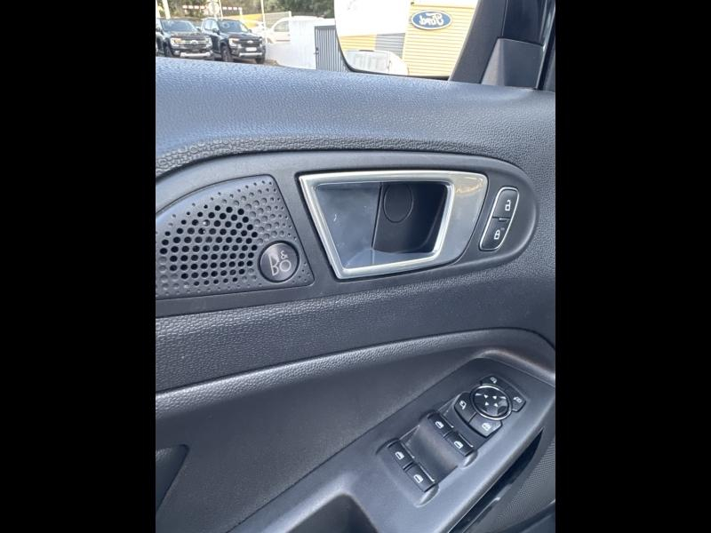 Photo 12 de l’annonce de FORD EcoSport d’occasion à vendre à TOULON