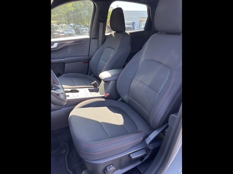 Photo 11 de l’annonce de FORD Kuga d’occasion à vendre à TOULON