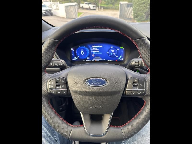 Photo 15 de l’annonce de FORD Kuga d’occasion à vendre à TOULON