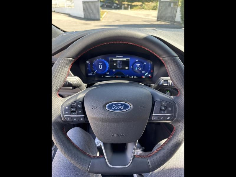 Photo 12 de l’annonce de FORD Kuga d’occasion à vendre à TOULON