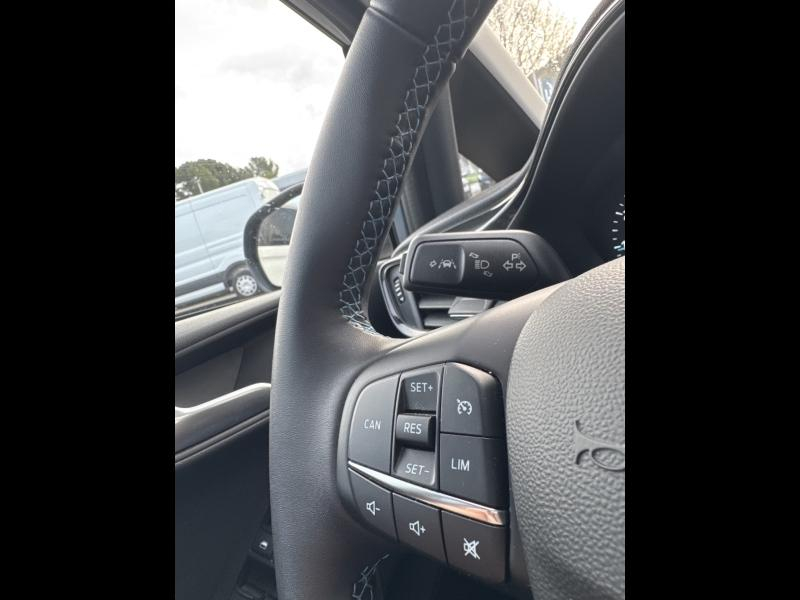 Photo 19 de l’annonce de FORD Fiesta d’occasion à vendre à TOULON