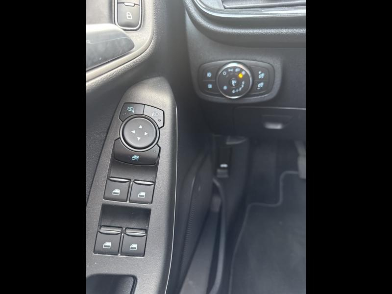 Photo 20 de l’annonce de FORD Fiesta d’occasion à vendre à TOULON