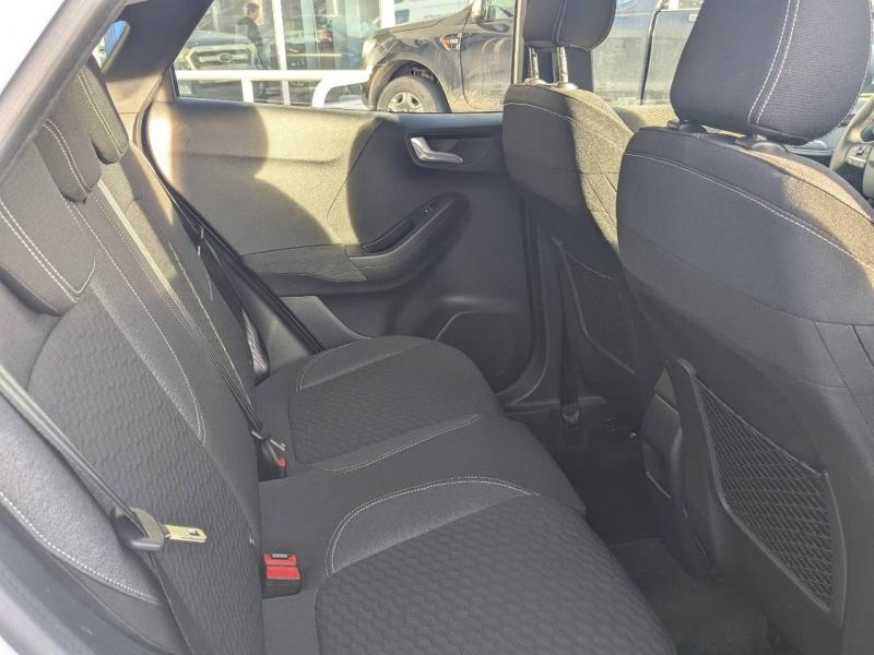 Photo 9 de l’annonce de FORD Puma d’occasion à vendre à AIX-EN-PROVENCE