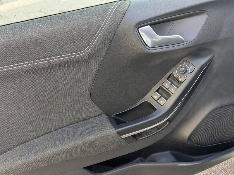 Photo 14 de l’annonce de FORD Puma d’occasion à vendre à AIX-EN-PROVENCE