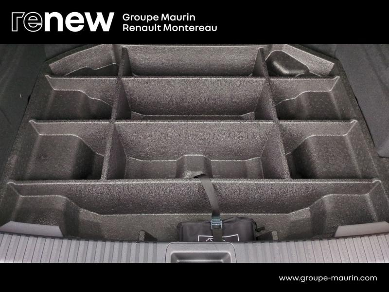 Photo 14 de l’annonce de RENAULT Espace d’occasion à vendre à VARENNES SUR SEINE