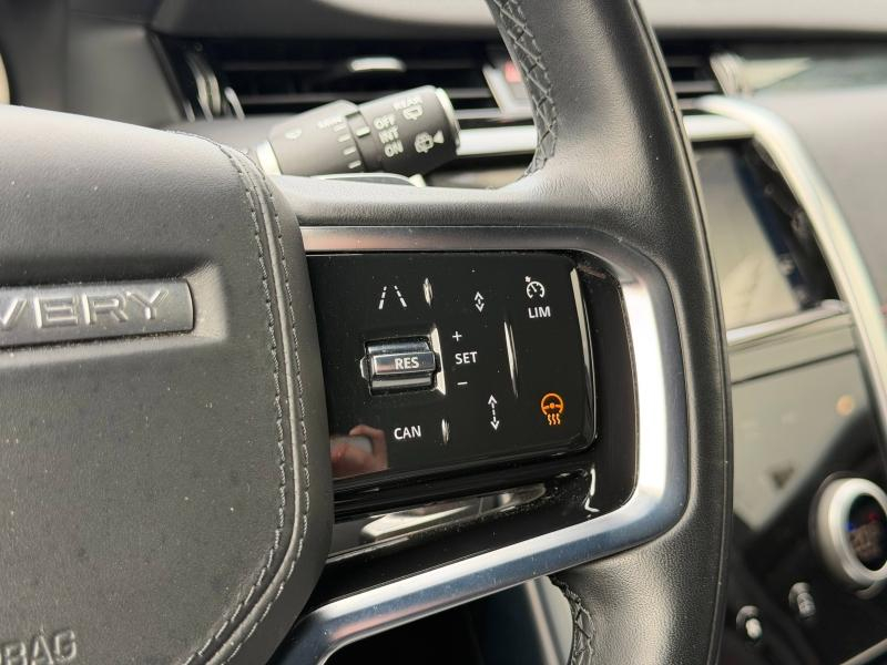 Photo 16 de l’annonce de LAND-ROVER Discovery Sport d’occasion à vendre à AIX-EN-PROVENCE