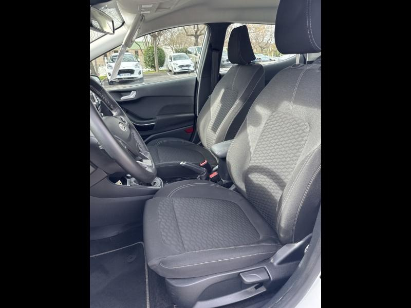 Photo 8 de l’annonce de FORD Fiesta d’occasion à vendre à TOULON