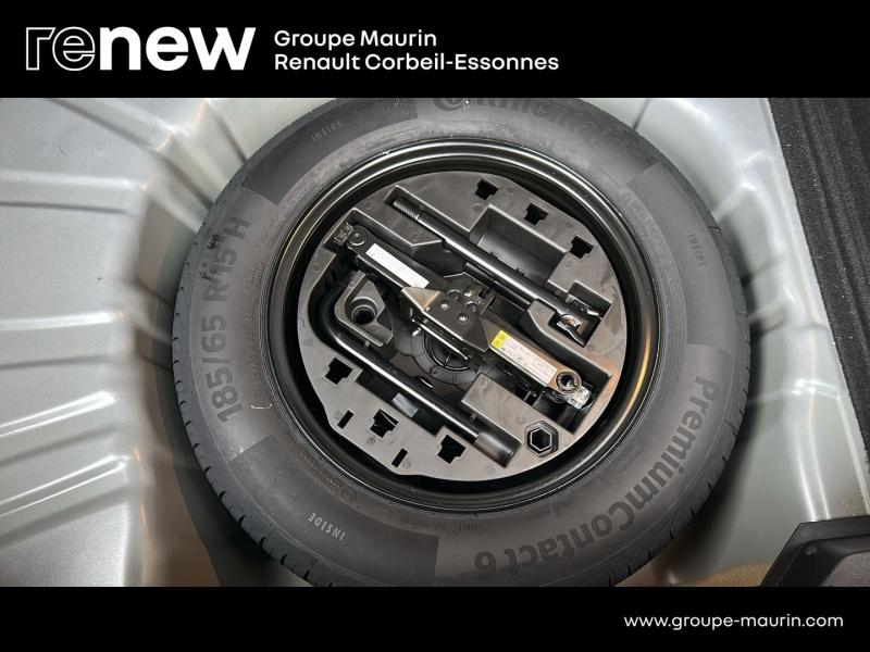 Photo 14 de l’annonce de RENAULT Clio d’occasion à vendre à CORBEIL-ESSONNES