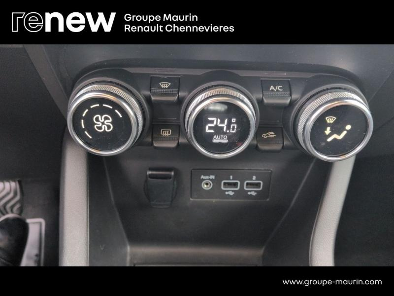 Photo 15 de l’annonce de RENAULT Clio d’occasion à vendre à CHENNEVIÈRES-SUR-MARNE