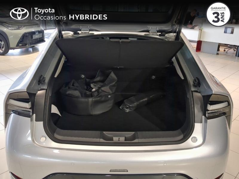 Photo 10 de l’annonce de TOYOTA Prius Rechargeable d’occasion à vendre à CHARMEIL