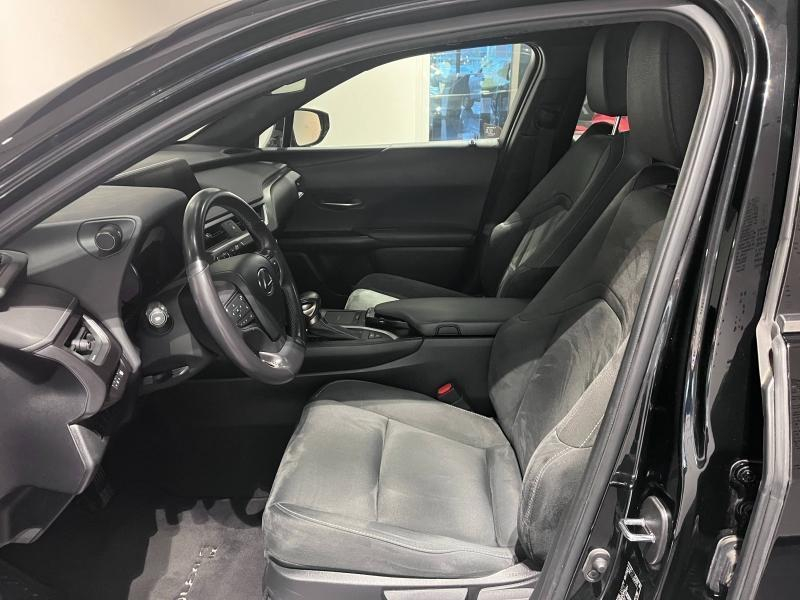 Photo 19 de l’annonce de LEXUS UX d’occasion à vendre à LATTES