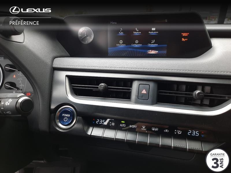Photo 17 de l’annonce de LEXUS UX d’occasion à vendre à LATTES