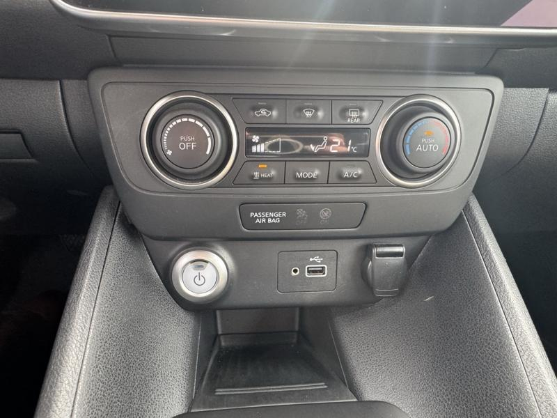 Photo 18 de l’annonce de NISSAN Leaf d’occasion à vendre à GRENOBLE