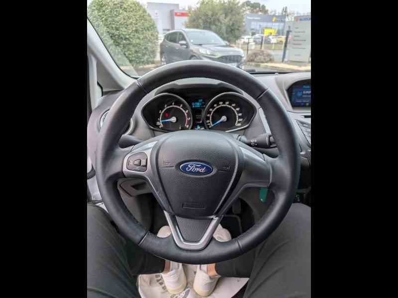 Photo 8 de l’annonce de FORD Fiesta d’occasion à vendre à CARCASSONNE