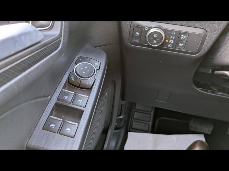 Photo 14 de l’annonce de FORD Kuga d’occasion à vendre à NÎMES