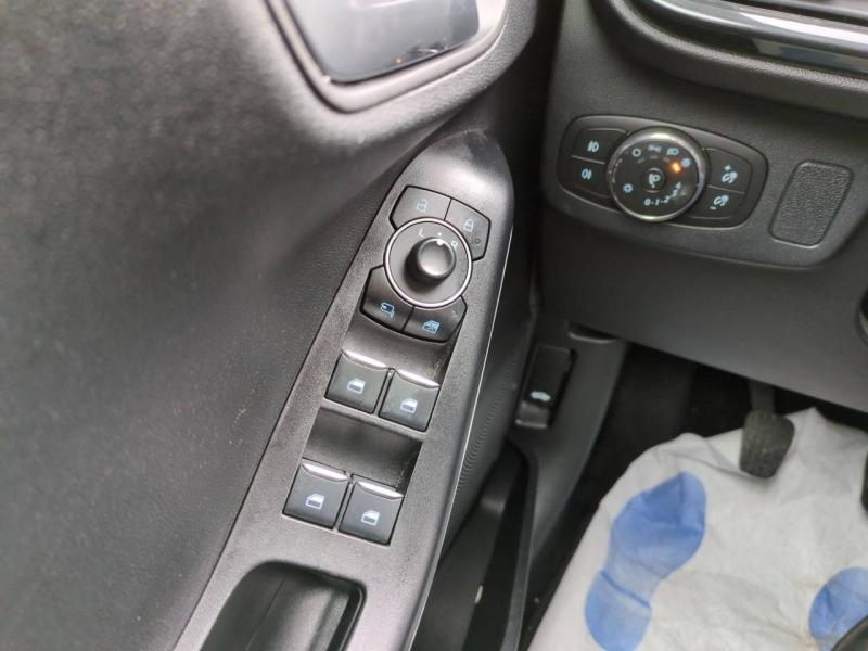 Photo 13 de l’annonce de FORD Puma d’occasion à vendre à NÎMES