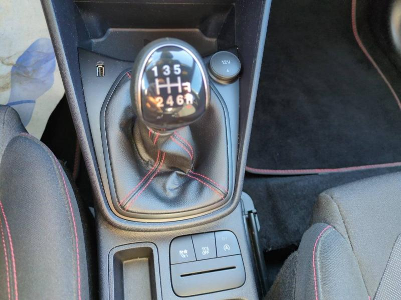 Photo 9 de l’annonce de FORD Fiesta d’occasion à vendre à NÎMES