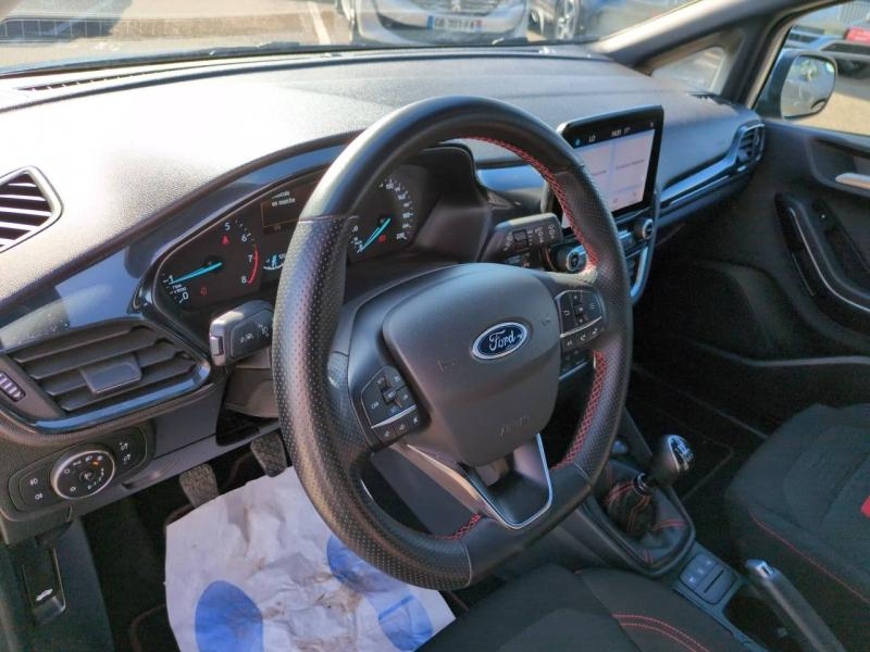 Photo 13 de l’annonce de FORD Fiesta d’occasion à vendre à NÎMES